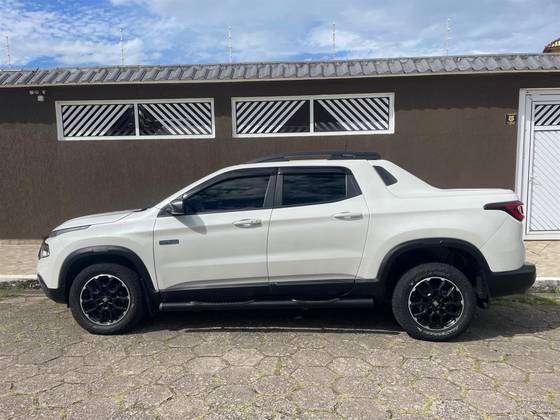 FIAT TORO 2.0 16V TURBO DIESEL ULTRA 4WD AT9